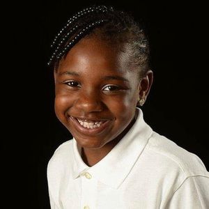 Meet your Posher, Lakia